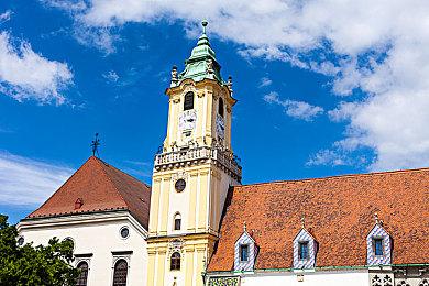 《逆水寒》正式进军日本 2025年年内确定开始运营